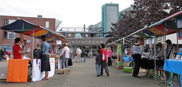 Culturele- en Vrijwilligersmarkt bibliotheek Den Hoorn - 12 september 2009