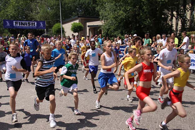 Kadeloop 2009: jeugdloop 2 kilometer